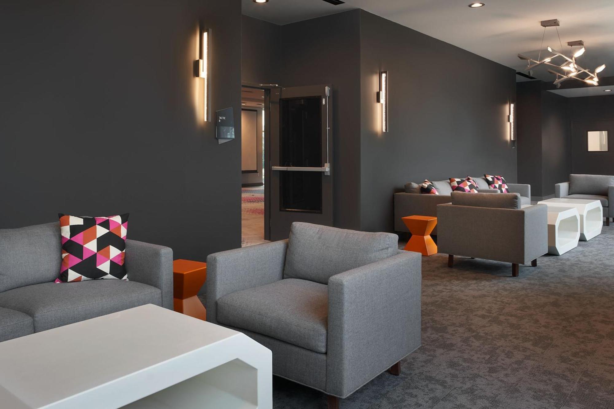 Aloft Orlando International Drive By Marriott Hotel Williamsburg Exterior foto